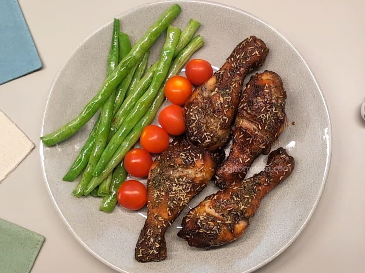 Tasty and Easy Sauteed Beans with Grilled Chicken Recipe | Panomnom